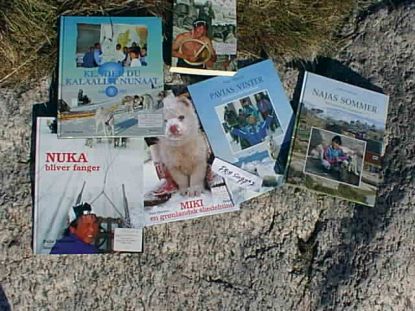 Jeg har skrevet 20 bøger fra Grønland, her et lille udvalg - de fleste kan kun lånes på bibliotekerne. MIKI og Kender du Grønland? er vist stadig til salg.